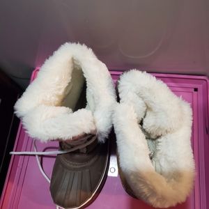 Like New!!! London fog girls  winter boots